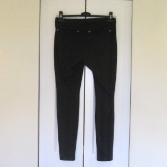 HUE Denim Leggings - Picture 2 of 7